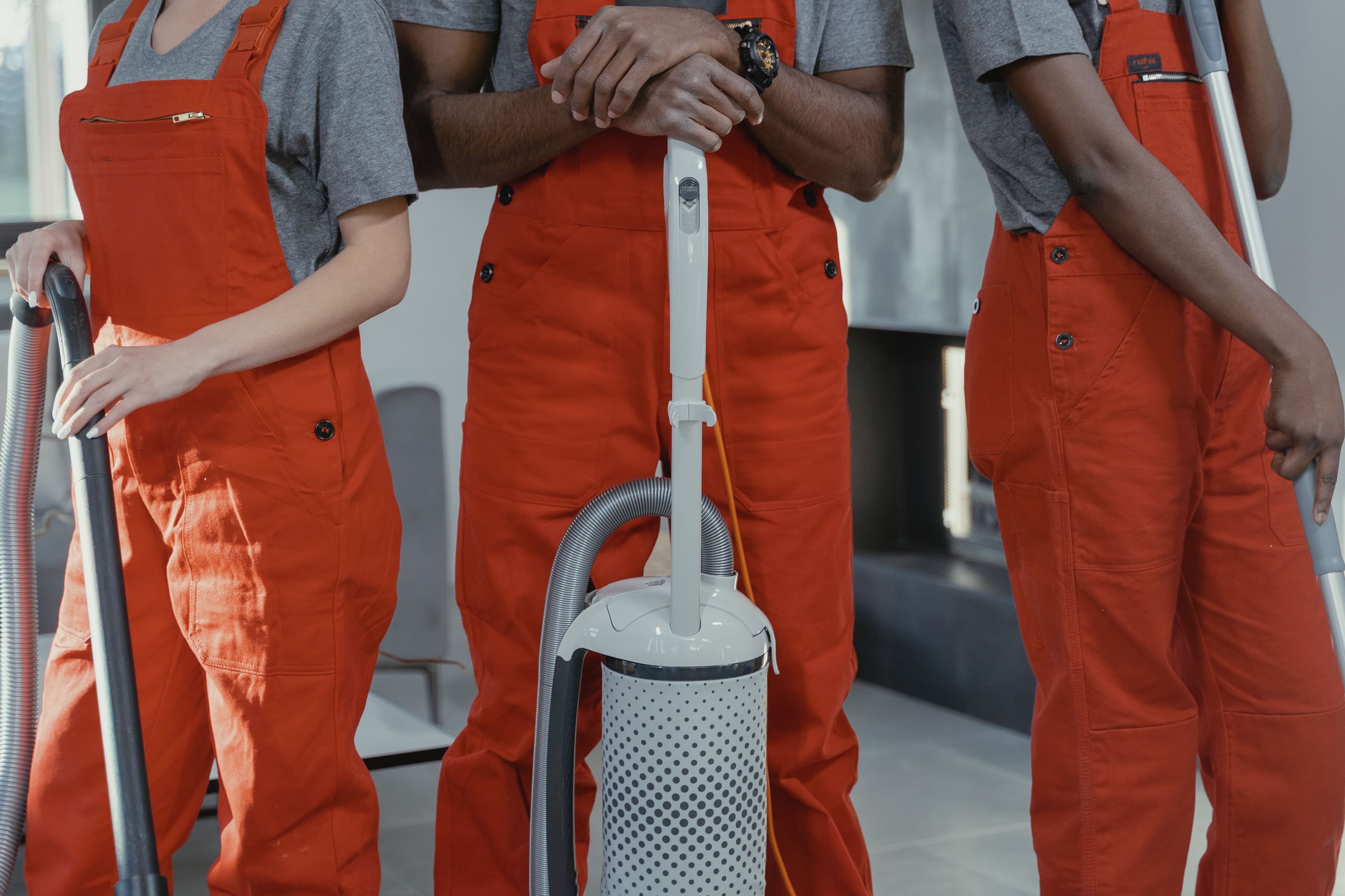 Professional cleaning of a surface with protective gloves