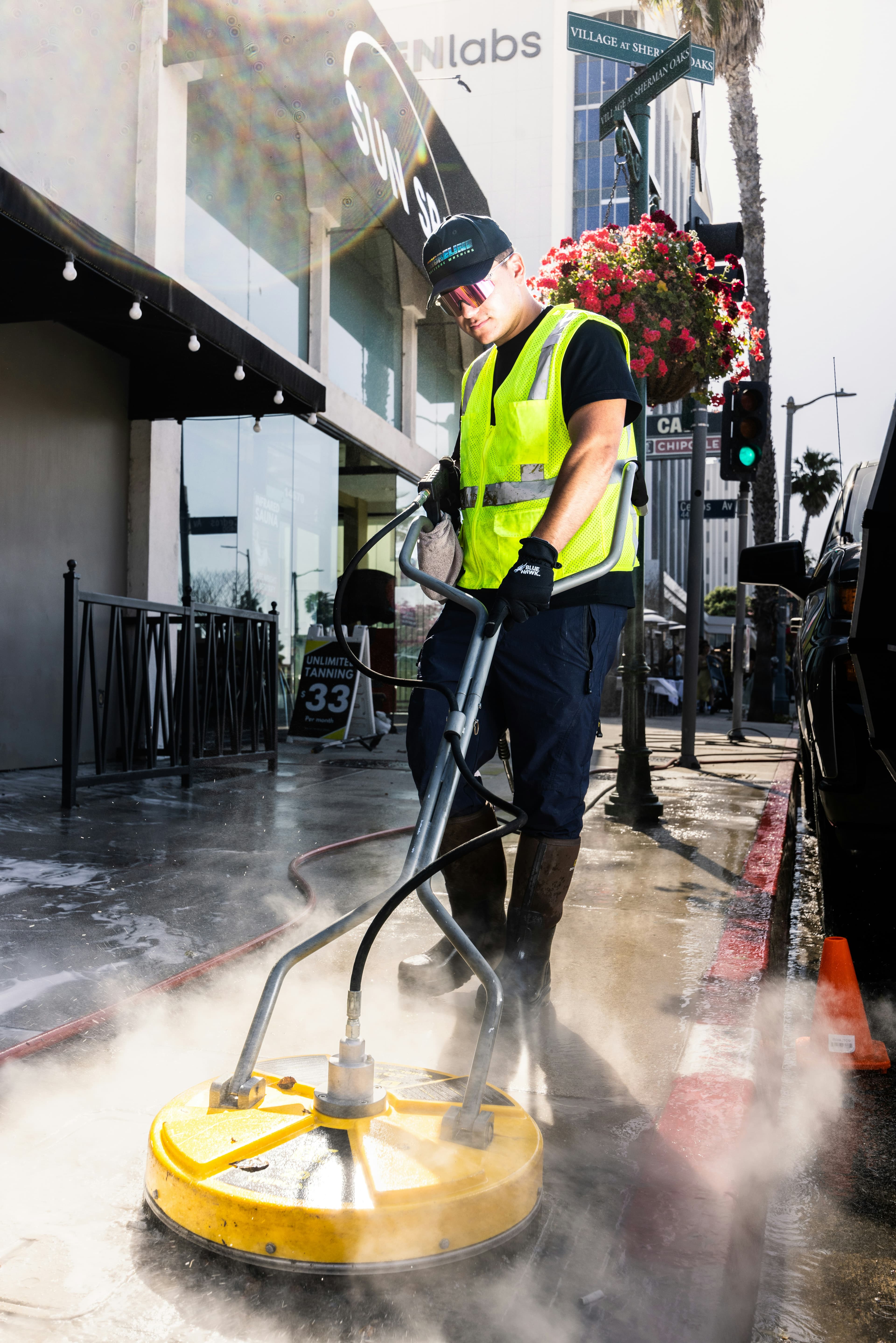 Specialist pressure cleaning outside a commercial property